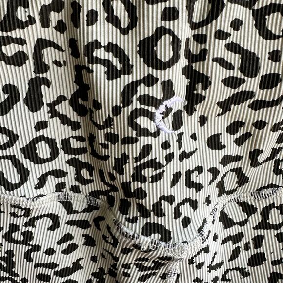 Zyia Active Green Leopard Reve Hi-Rise 7/8 Leggings - Picture 7 of 8